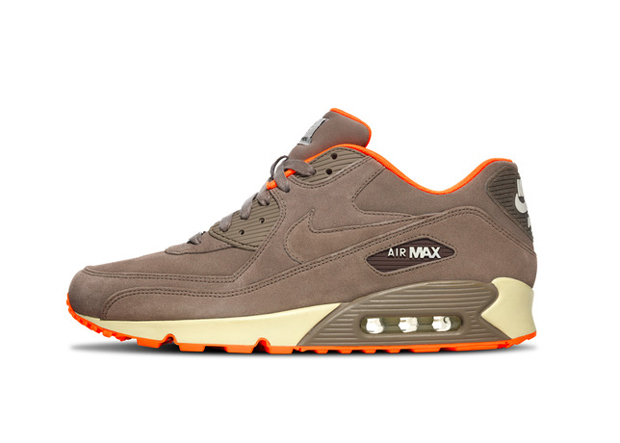 Nike-Air-Max-Milan-AM90
