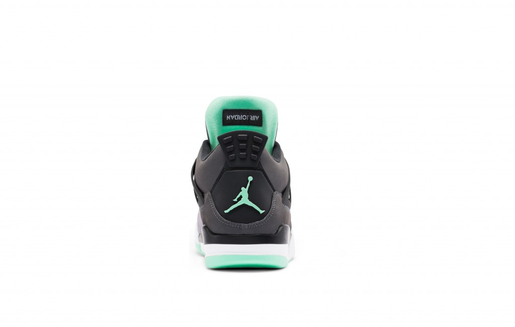 FA13_308497033_Air_Jordan_4_Retro_Back_2024x1288