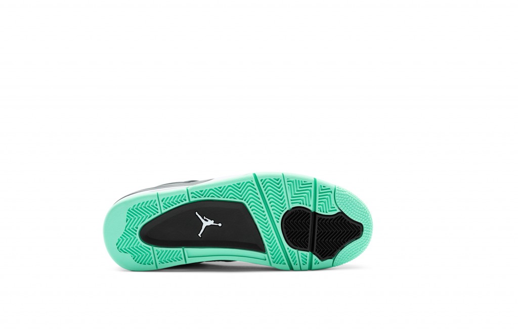 FA13_308497033_Air_Jordan_4_Retro_Sole_2024x1288