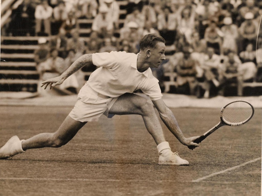 Rod-Laver-in-Action-1956-001