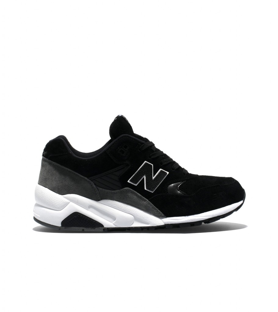 new-balance-580-suede-blk