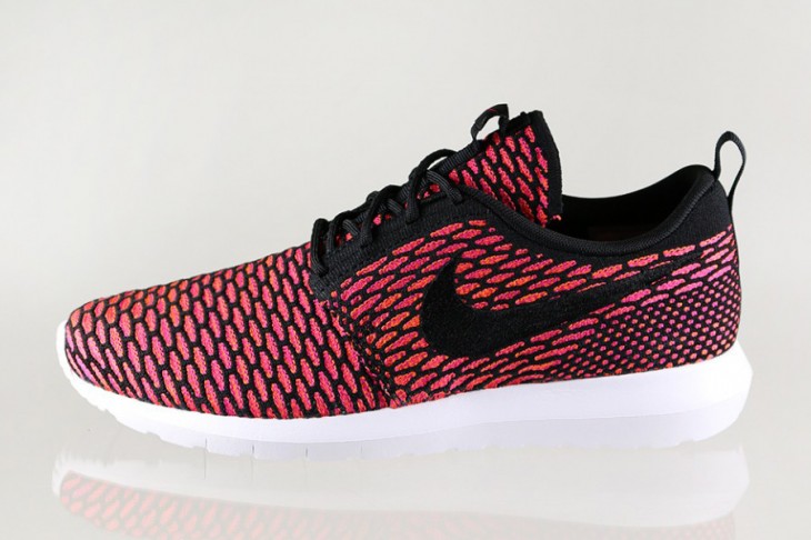 nike-flyknit-roshe-run-fireberry-total-orange-1