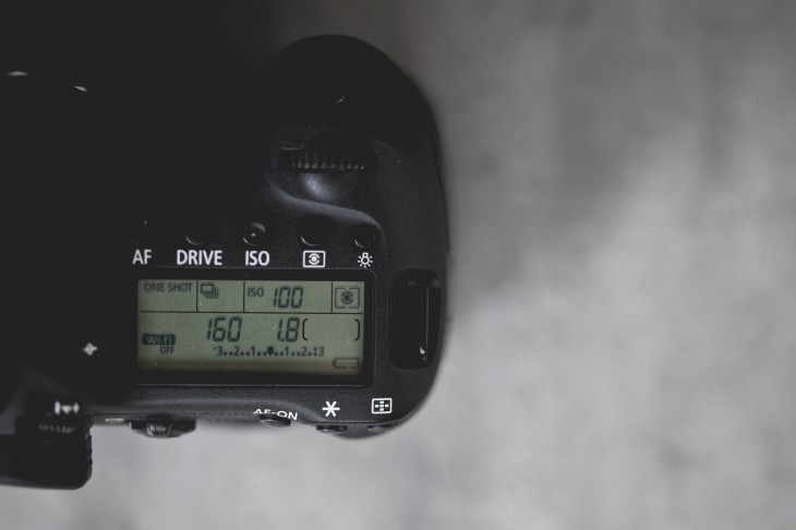 the-hypebeast-guide-to-sneaker-photography-aperture-lighting