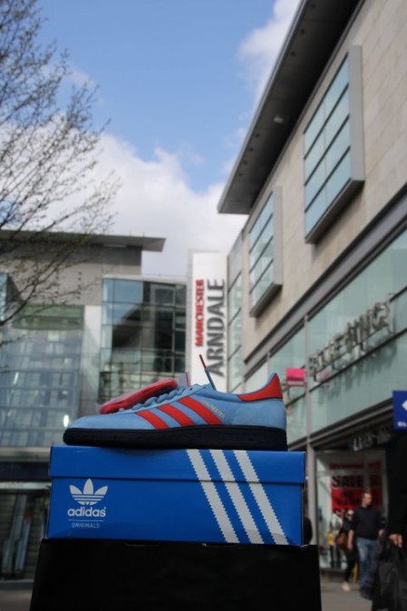 24881_433812371216_695536216_5874889_1507272_n-449x674