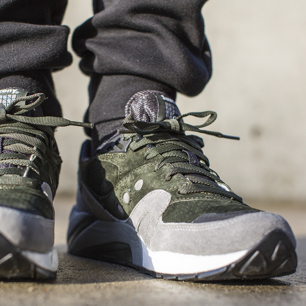 Green Grey on foot 1