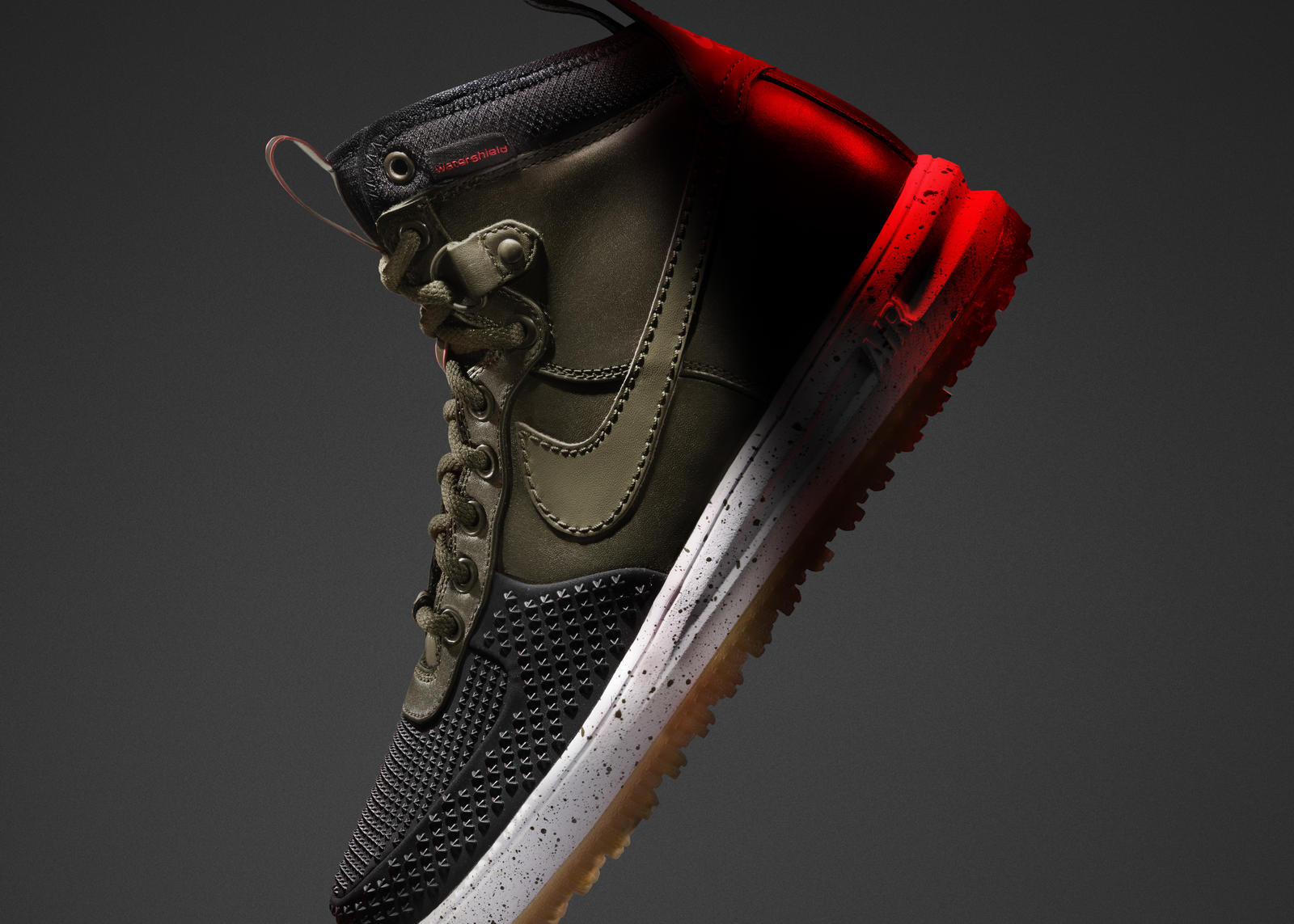HO15_NSW_SNEAKERBOOT_LUNARFORCE1DUCKBOOT_M_PROFILE_01_rectangle_1600