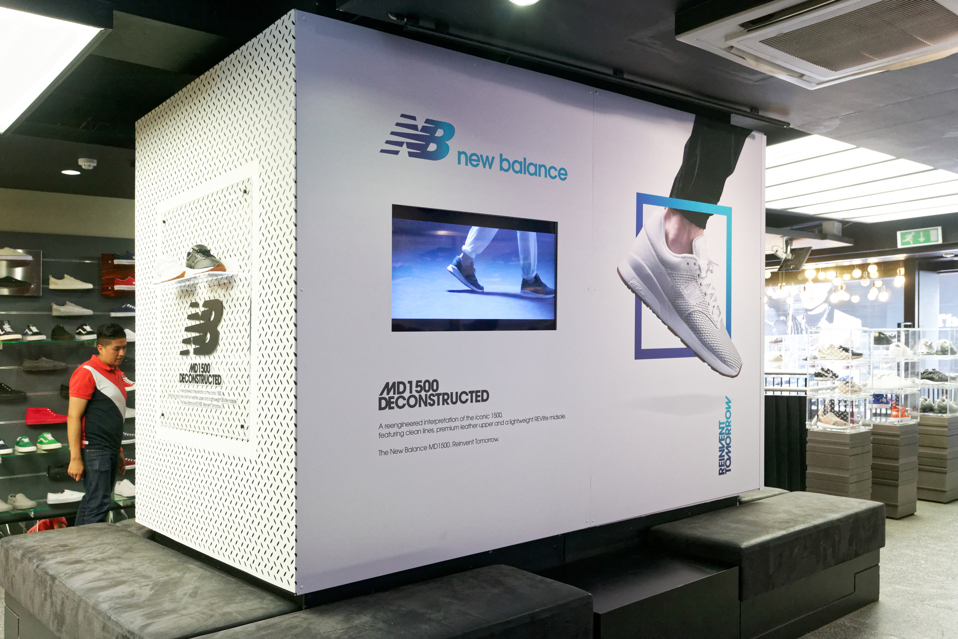 NB_Size_CarnabySt_04