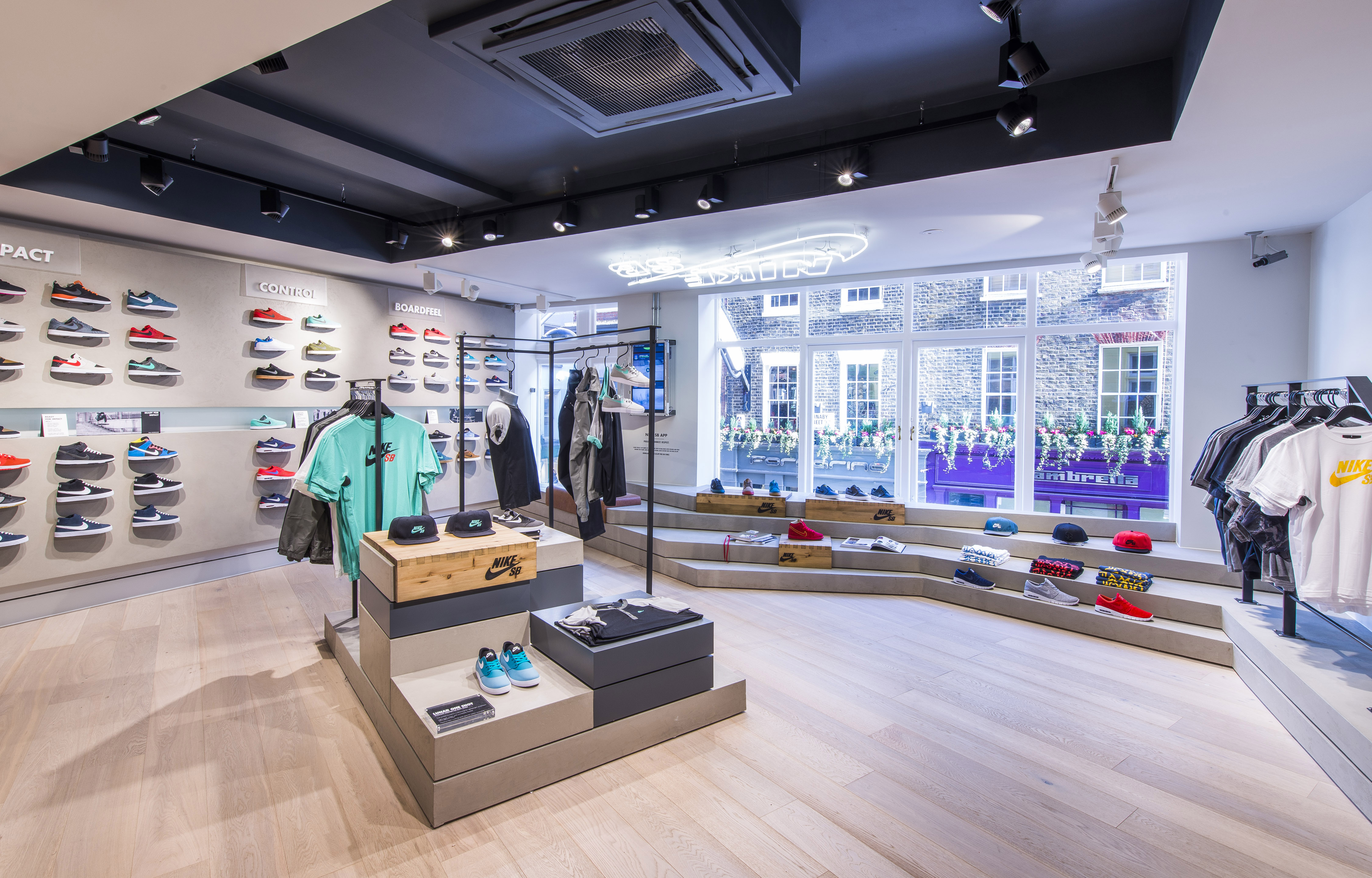 Nike_SB_Size_CarnabySt_26.02.14-031