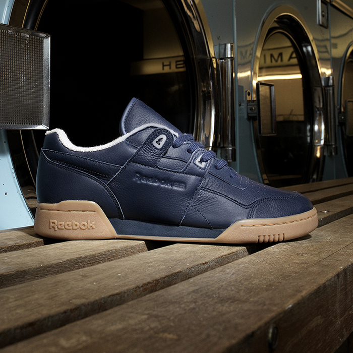 Reebok_Tumbled_Leather_Single_dark