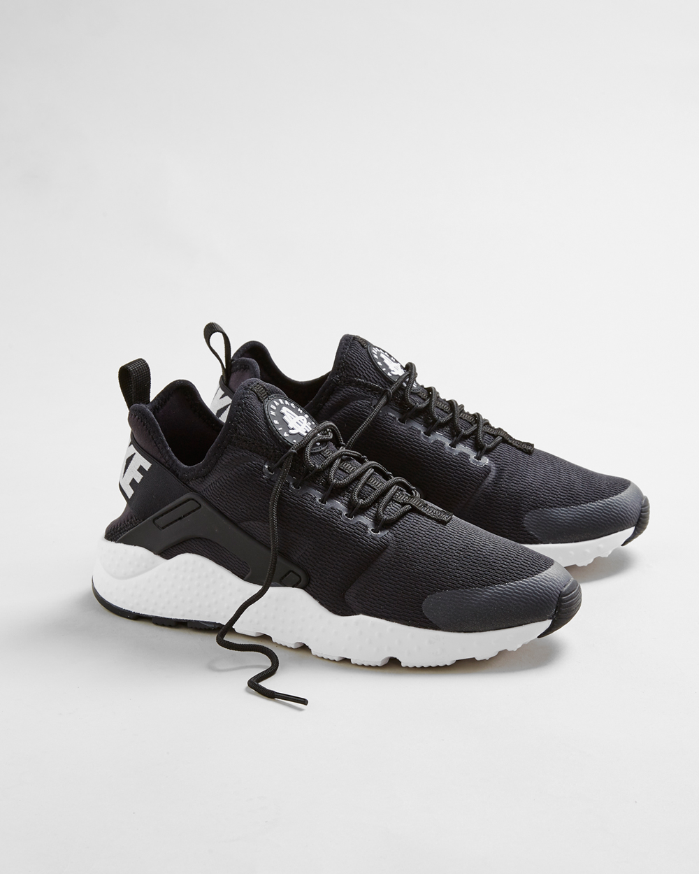 1217_Womens_Huarache_Burst_Blk 2