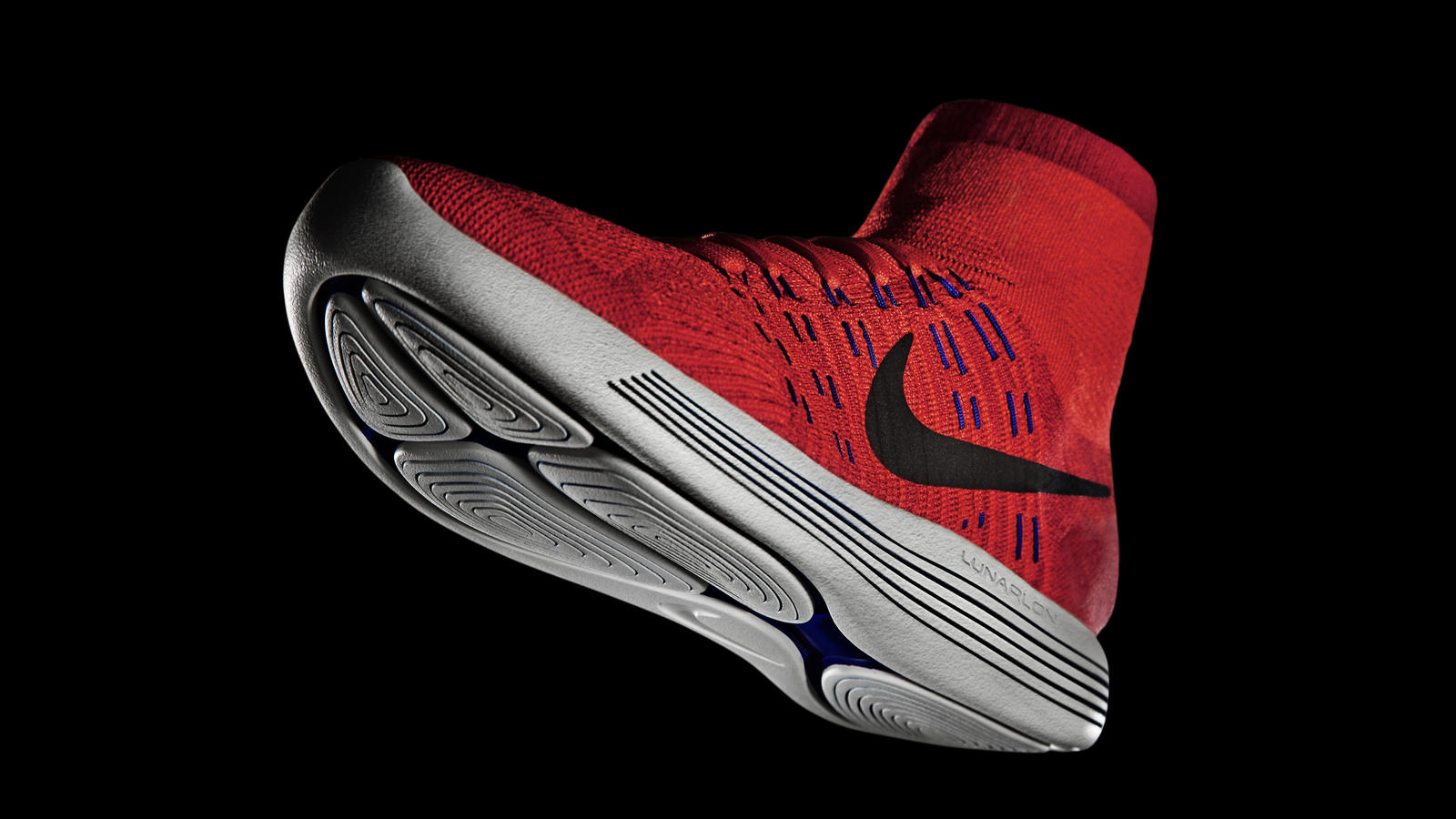 LunarEpic_Flyknit_Hero_original_native_1600