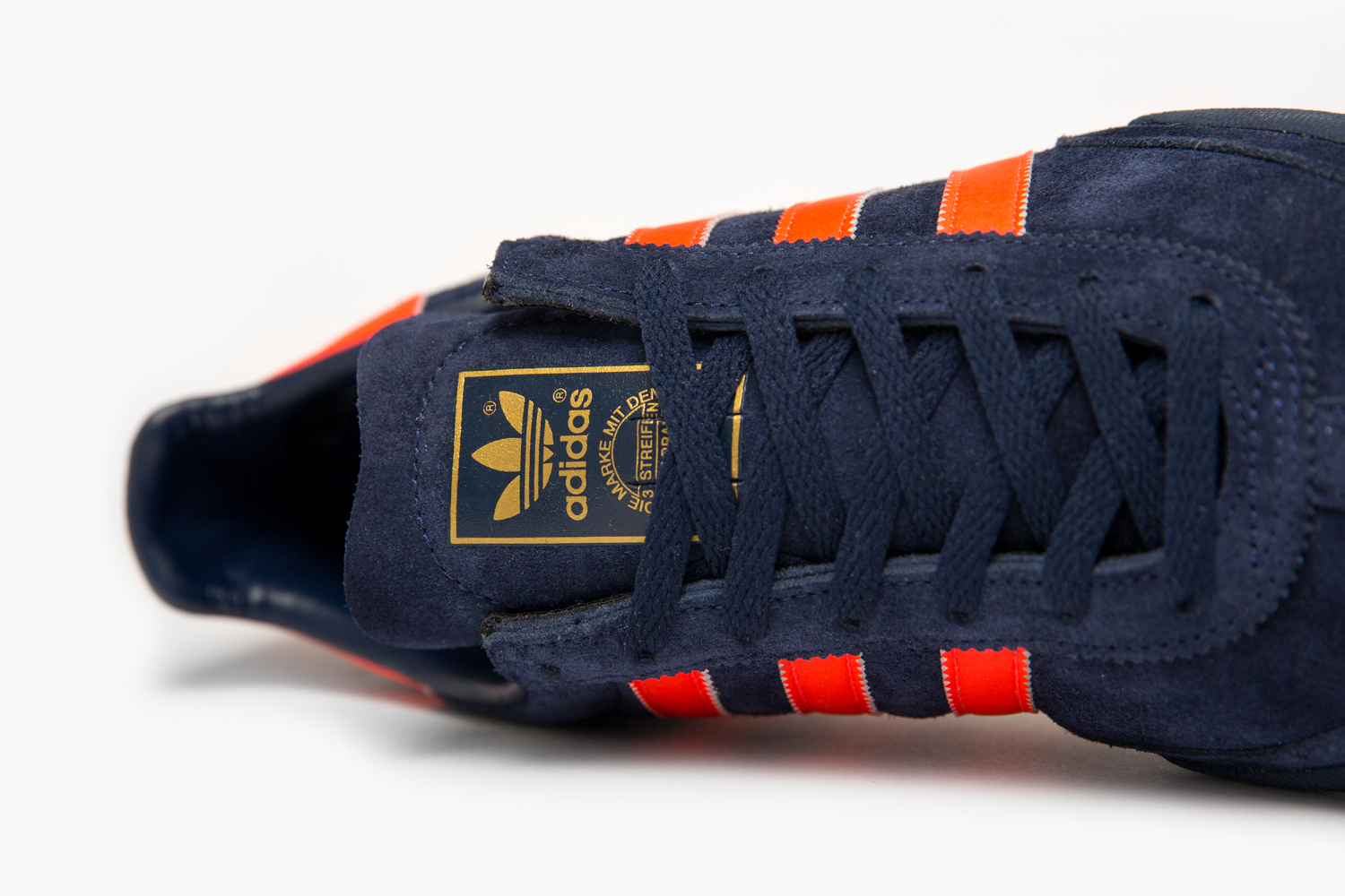 size_exclusive_adidas_originals_archive_Jeane_Mkii-4