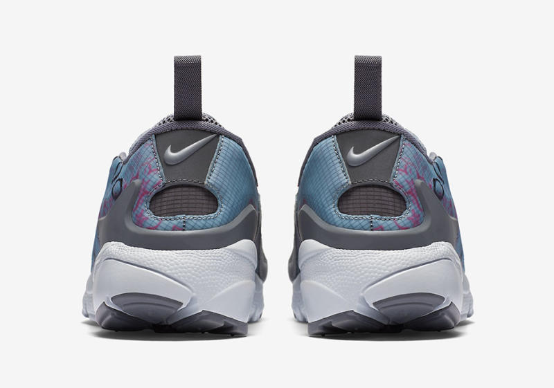 nike-air-footscape-motion-sakura-05_o4yjlg