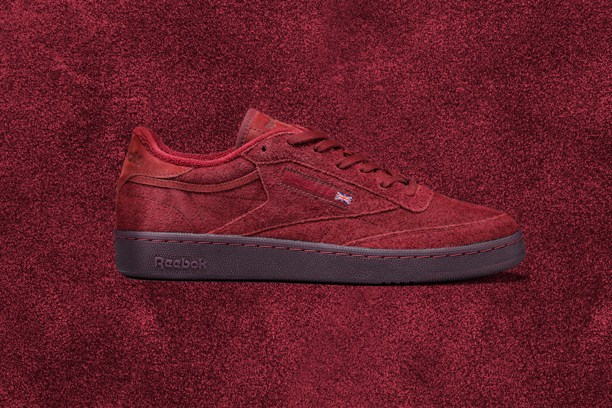 size_exclusive_Reebok_Club_c_Teasle_Suede-2