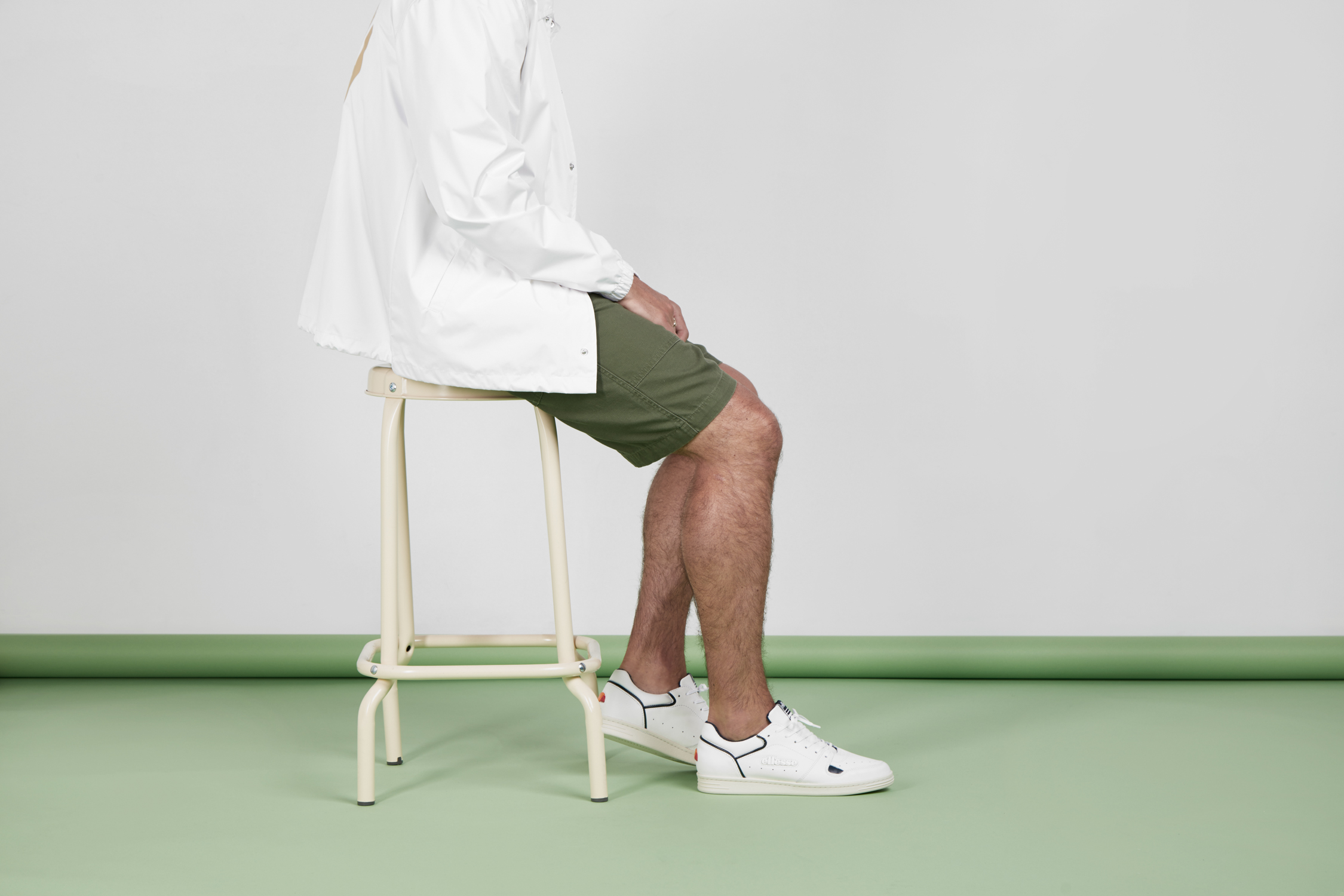 Wardrobe_staples_tennis_shoes_size-4