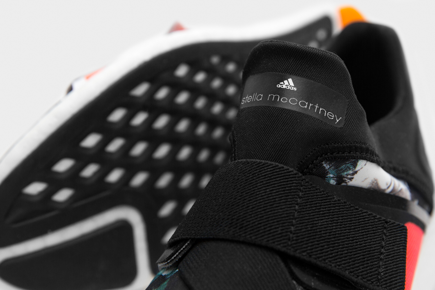 adidas_stella_mcCartney_ultra_boost_size_hq-5