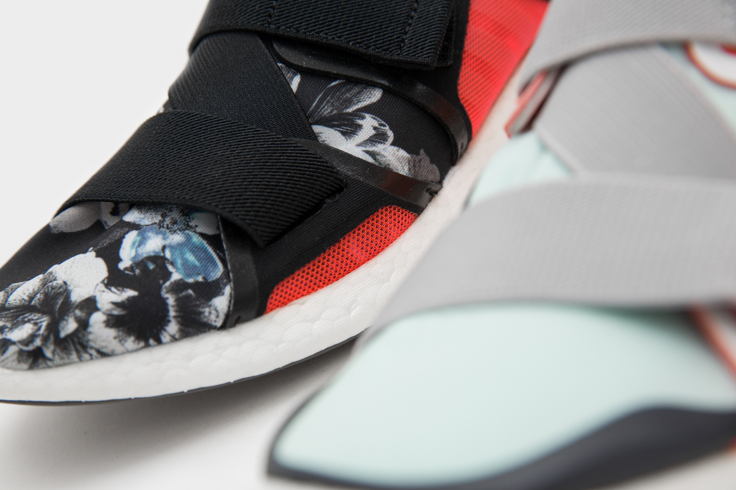 adidas_stella_mcCartney_ultra_boost_size_hq-6