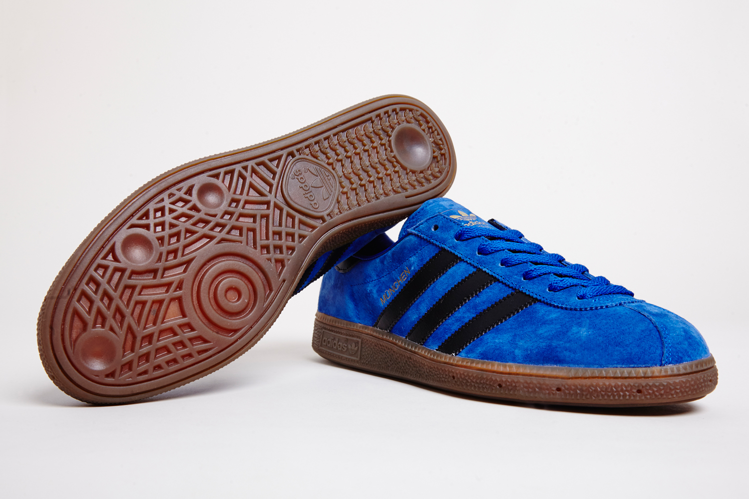 size_exclusive_adidas_originals_archive_Munchen-6
