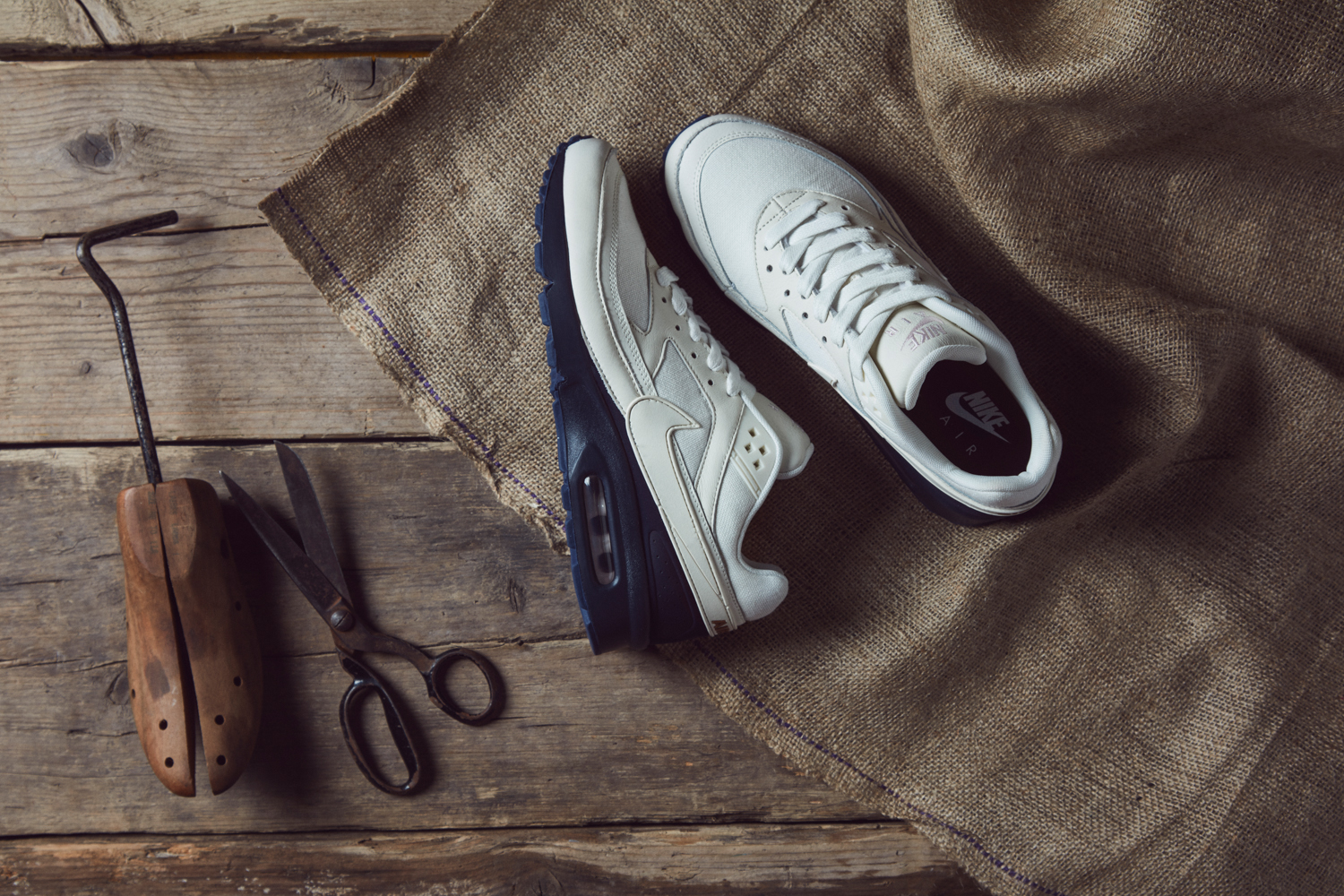 Nike_Ale_Brown_Pack_size_hq-20