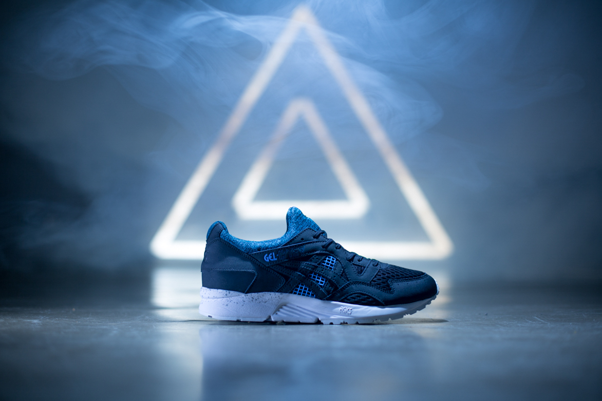 1610_asics30yrs_glv_p_4