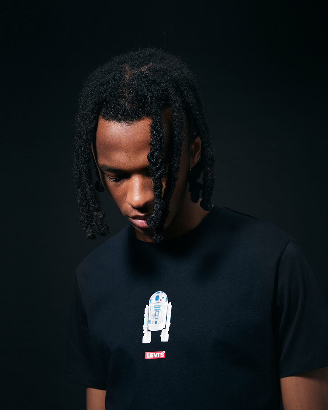 Star Wars R2D2 T-Shirt Chest Detail