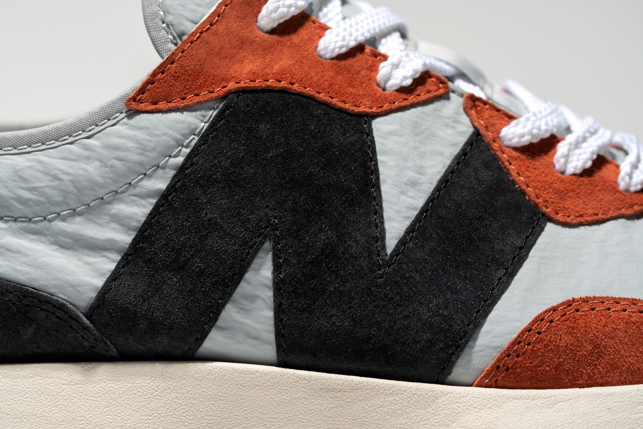 New Balance 327 grey/blue/red