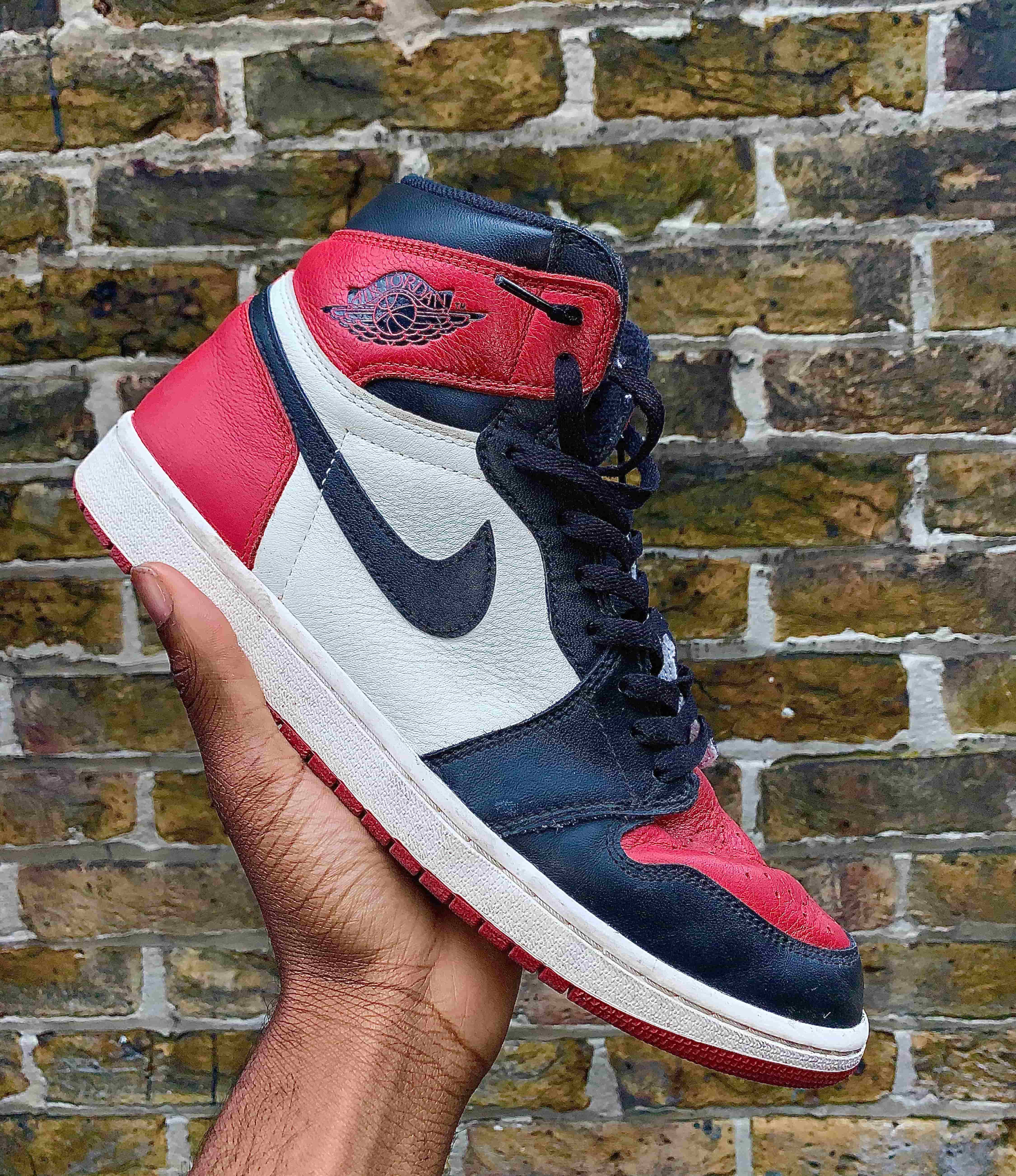 Air Jordan 1 Bred Toe 