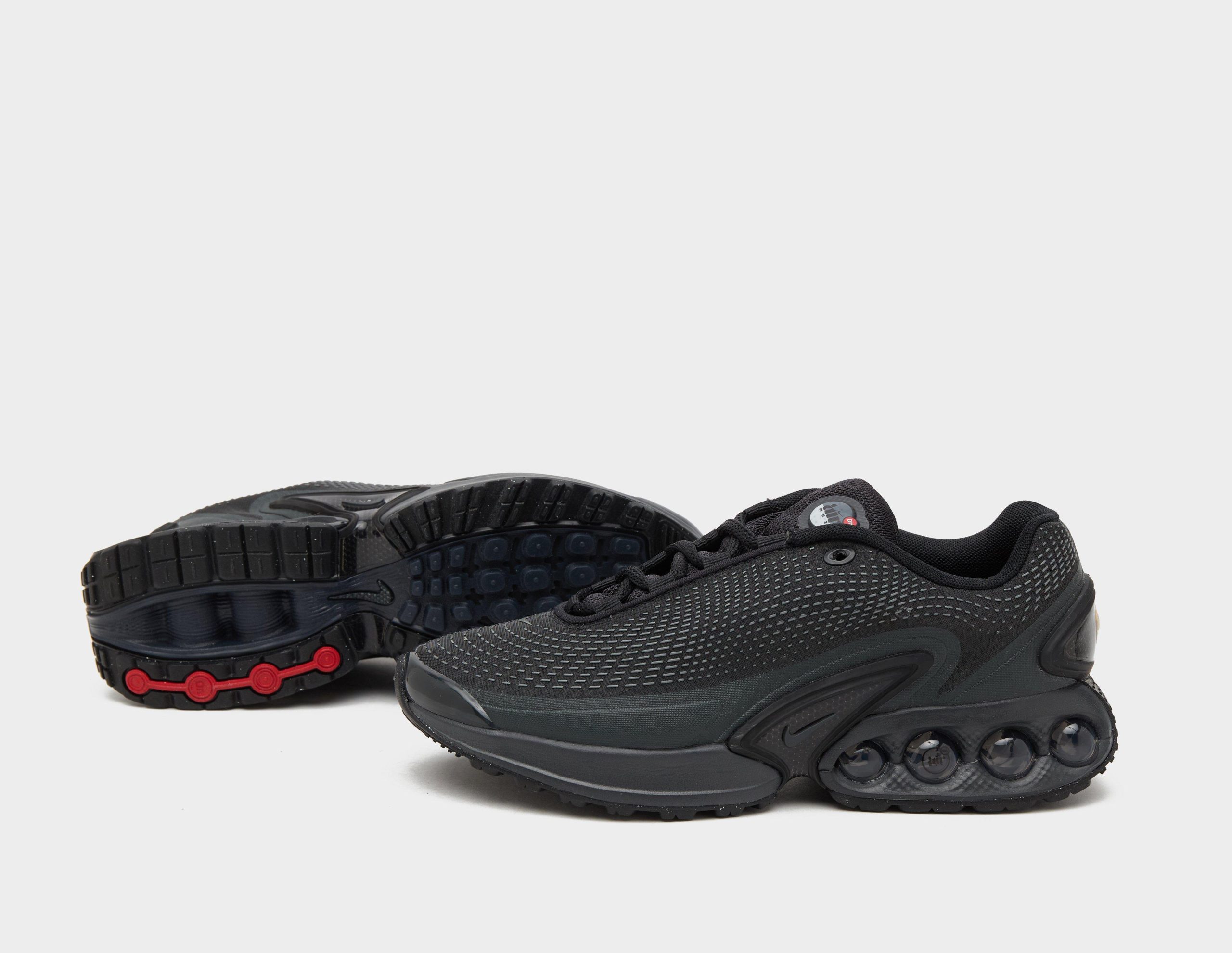 all black tn trainers