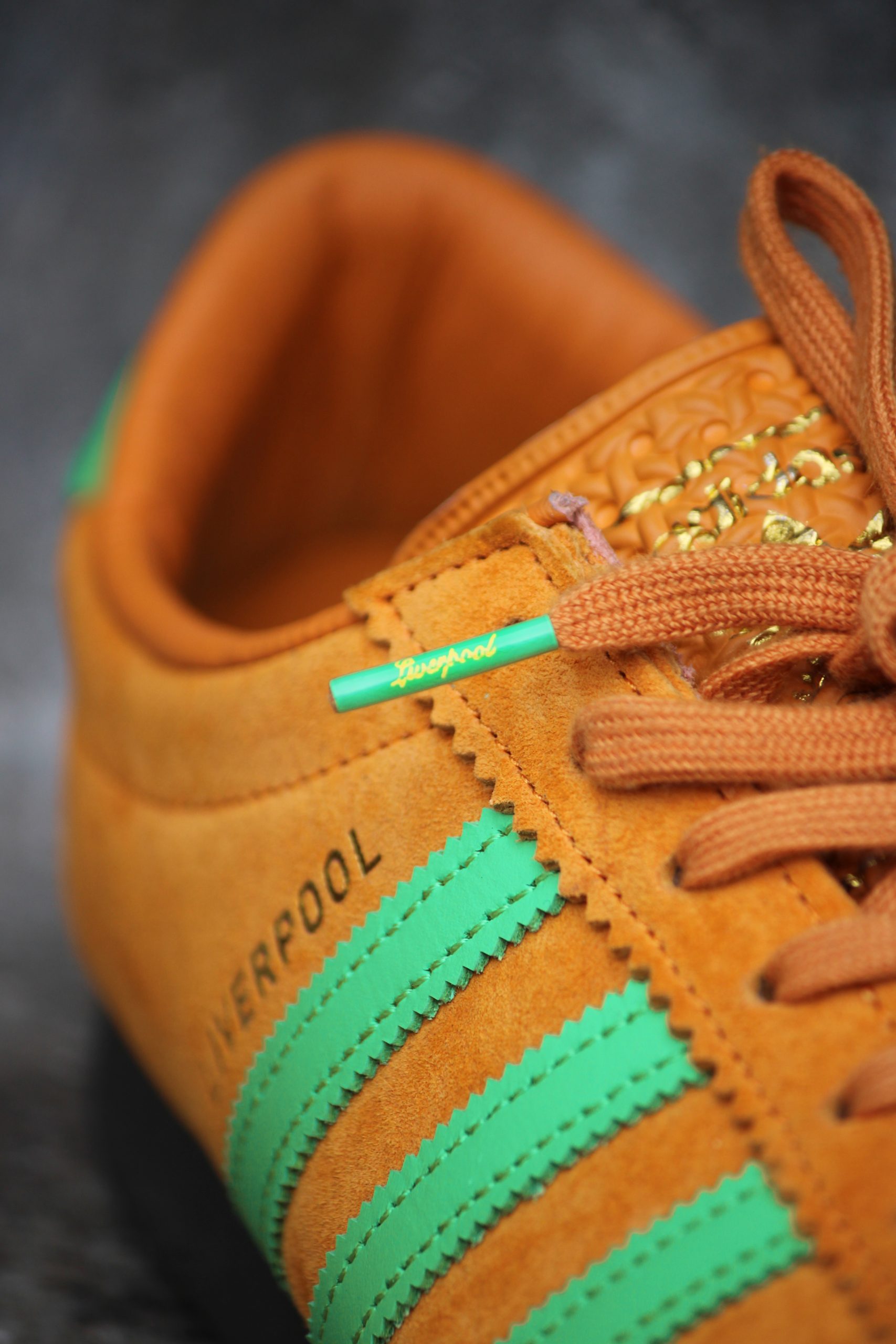 adidas Originals Liverpool 'Anniversary City Series' – size